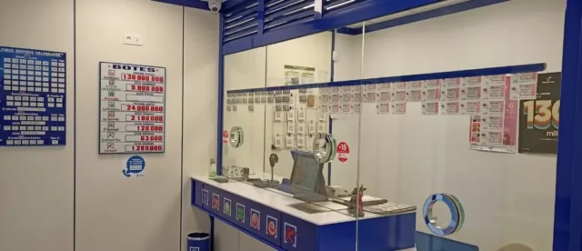 Interior de Lotería Pormetxeta en Barakaldo, administración de lotería con más de 60 años